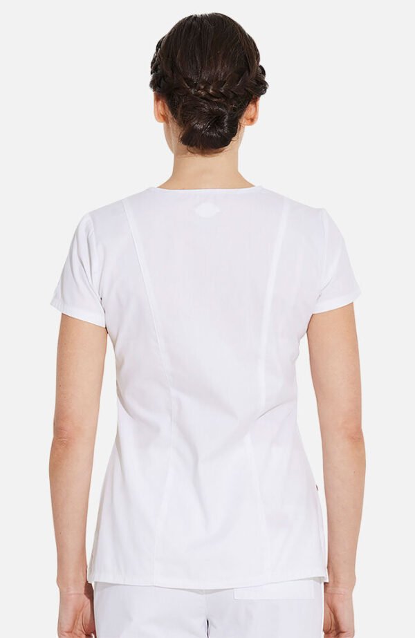 Uniforme Médico DICKIES – Antifluidos, Alta Comodidad y Durabilidad